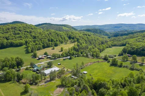 8754 Pomfret Road Pomfret VT 05053