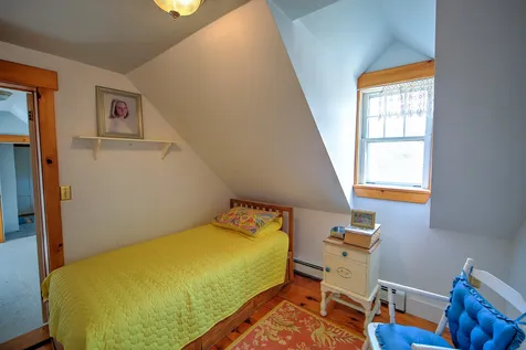 8754 Pomfret Road Pomfret VT 05053