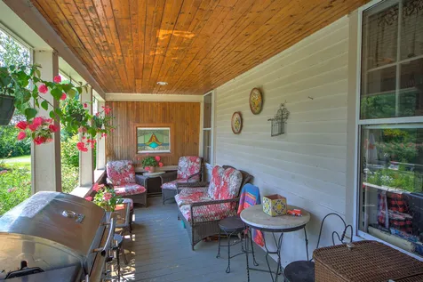 8754 Pomfret Road Pomfret VT 05053