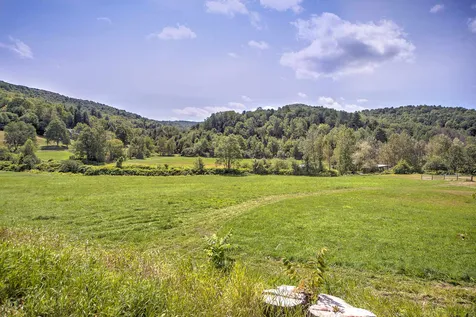 8754 Pomfret Road Pomfret VT 05053