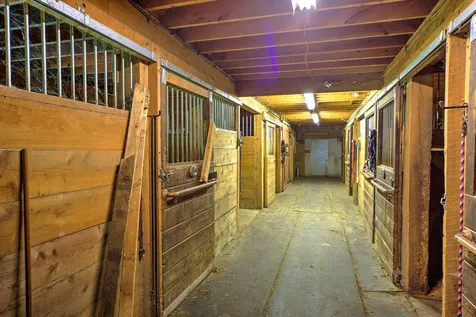 8754 Pomfret Road Pomfret VT 05053