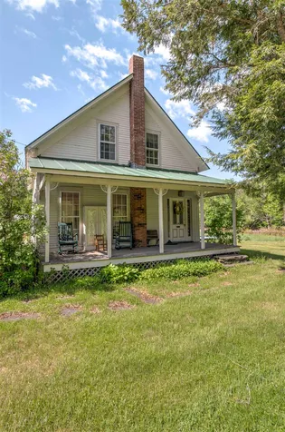 8754 Pomfret Road Pomfret VT 05053