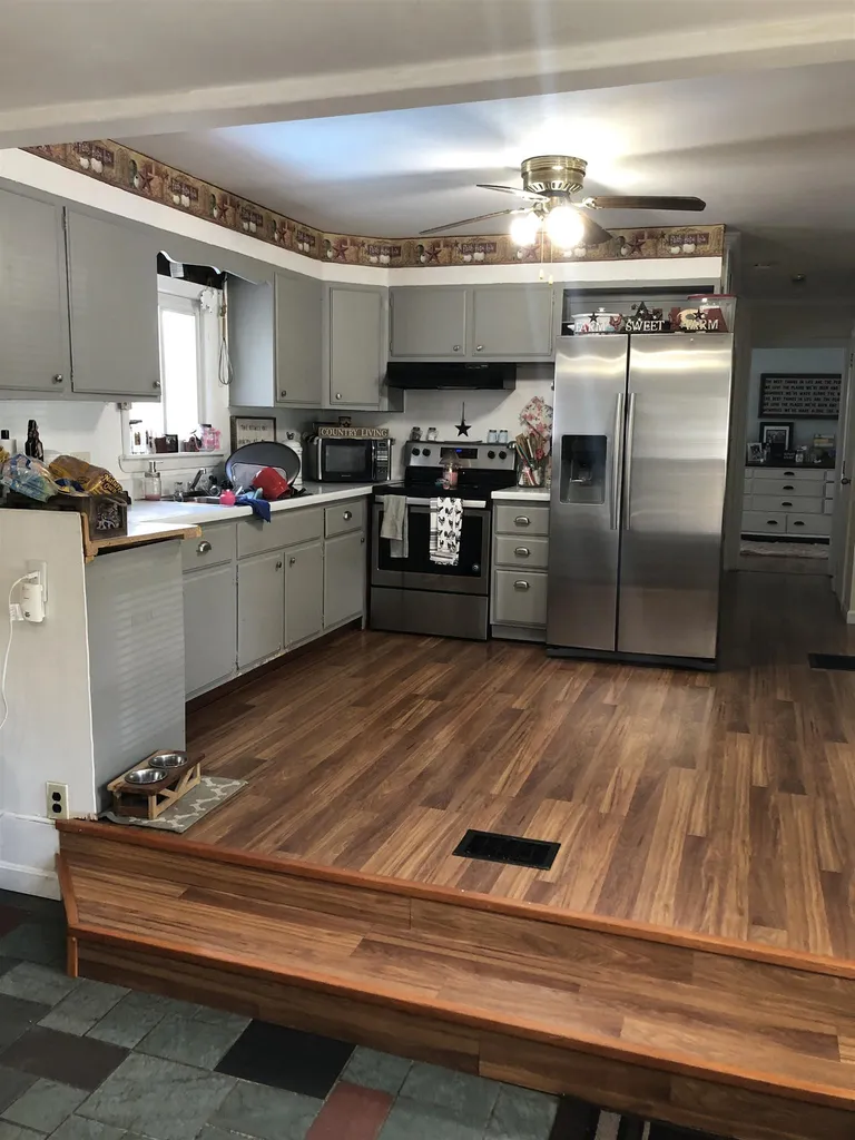 19 Leslie Avenue Claremont NH 03743