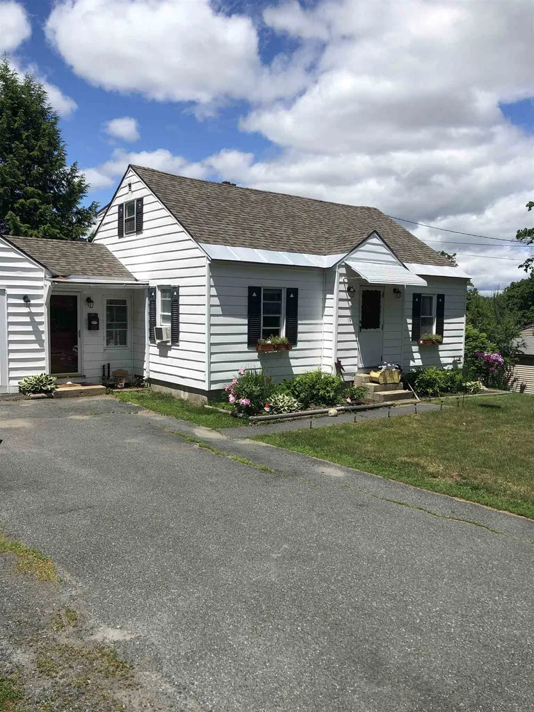 19 Leslie Avenue Claremont NH 03743