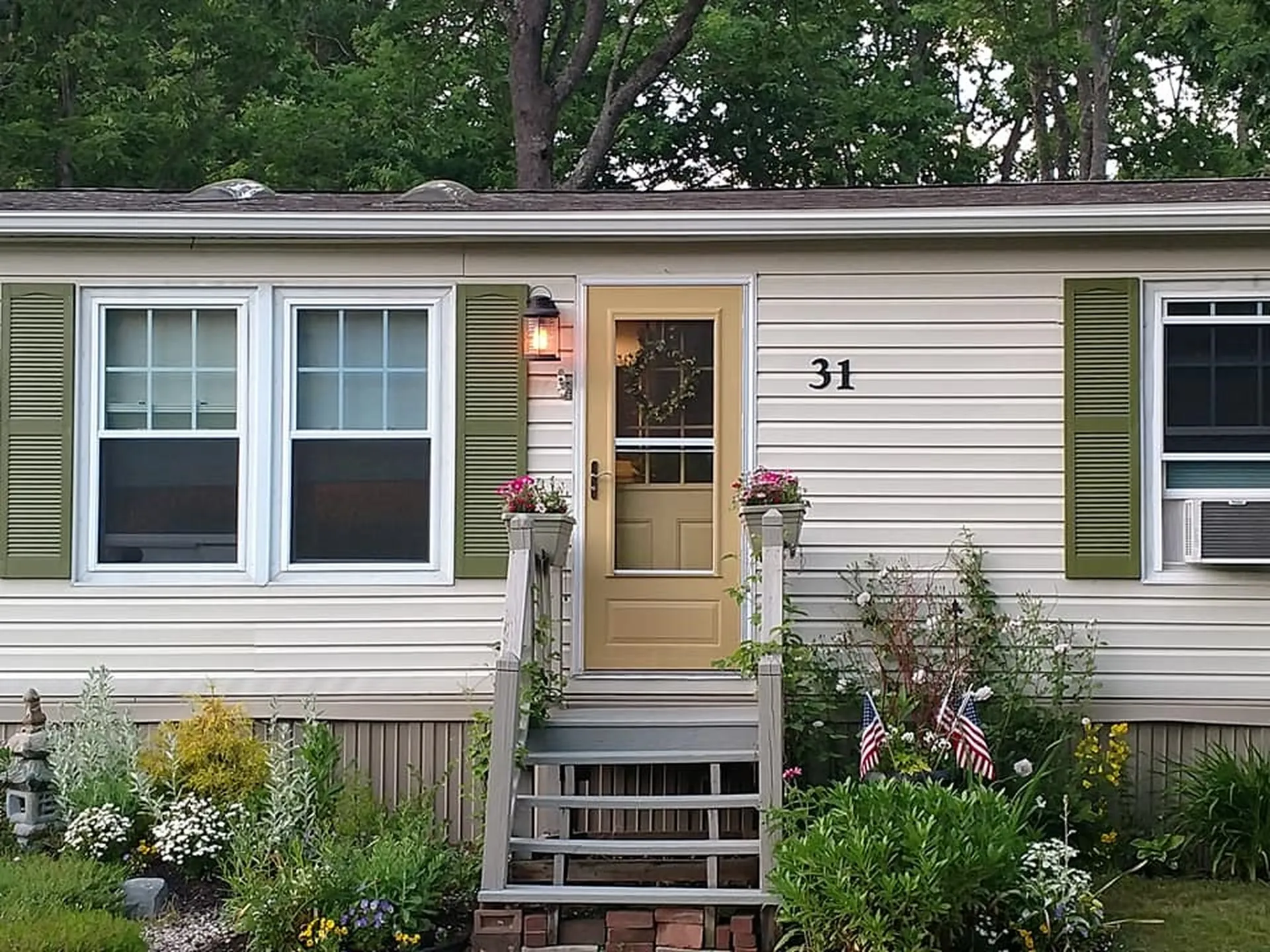 31 Caincrest Road York ME 03909