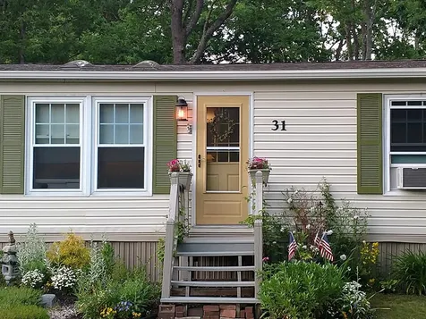 31 Caincrest Road York ME 03909