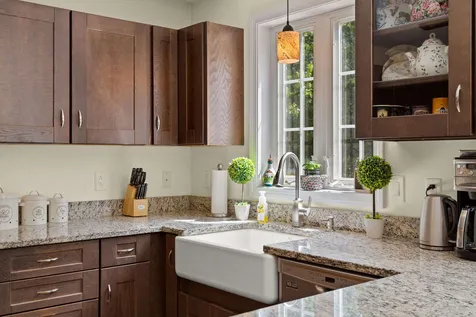 57 Laurel Crest Drive Brookline NH 03033-2137