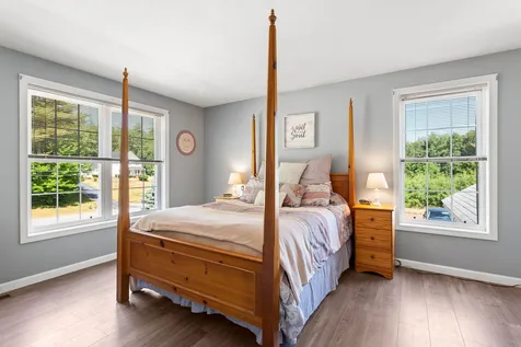 57 Laurel Crest Drive Brookline NH 03033-2137