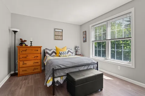 57 Laurel Crest Drive Brookline NH 03033-2137