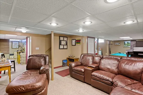 57 Laurel Crest Drive Brookline NH 03033-2137