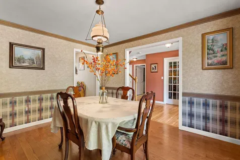 57 Laurel Crest Drive Brookline NH 03033-2137