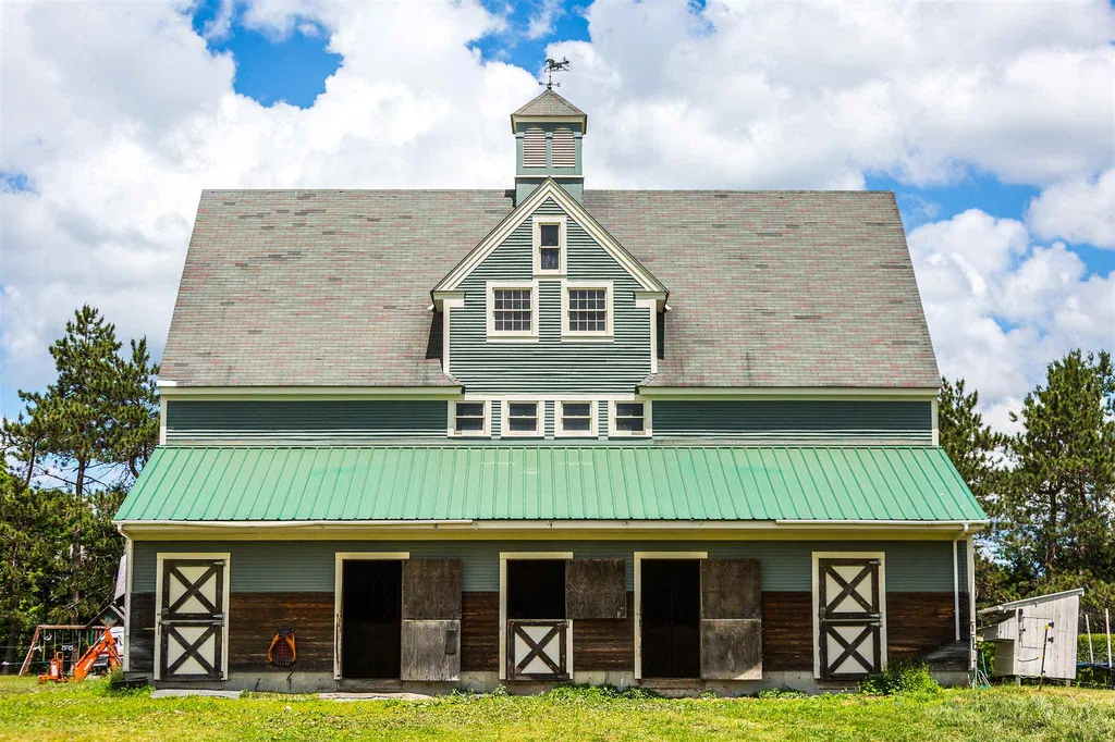 751 Main Road Stamford VT 05352