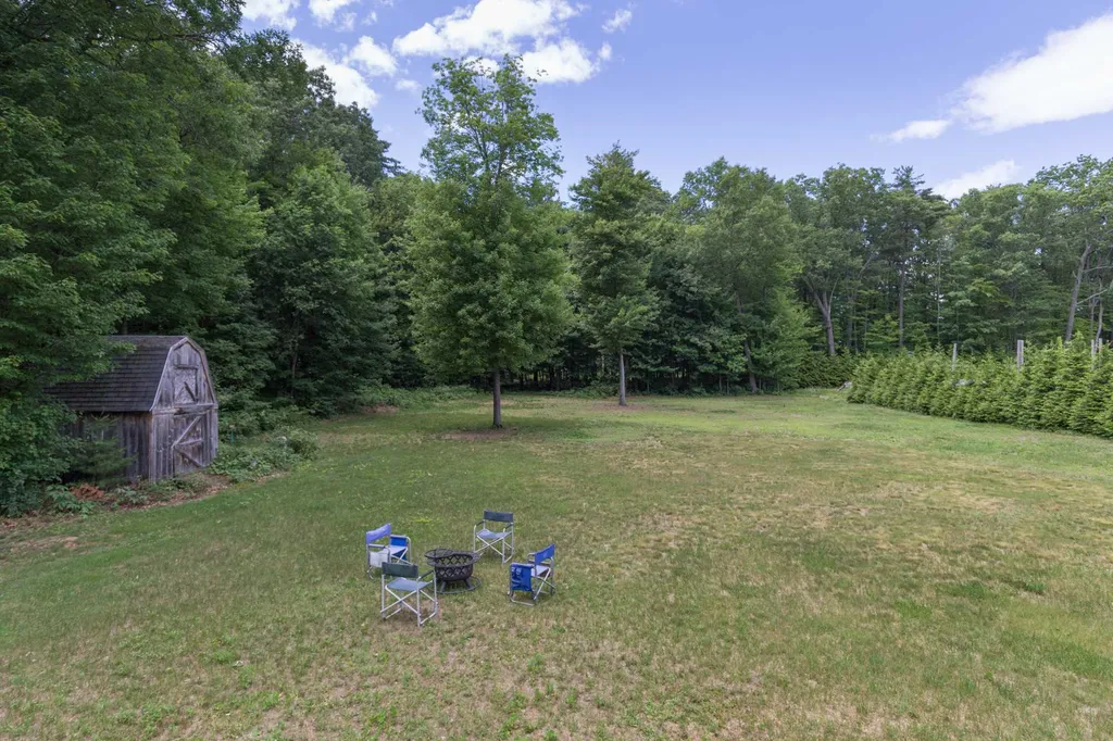 132 Colchester Point Road Colchester VT 05446