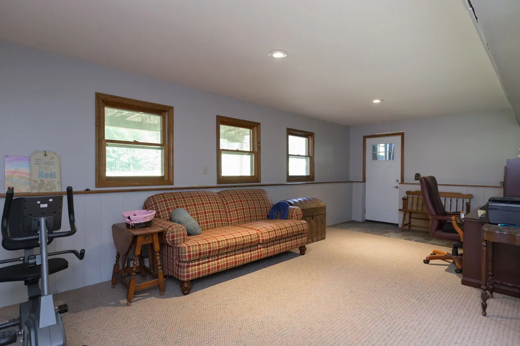 132 Colchester Point Road Colchester VT 05446