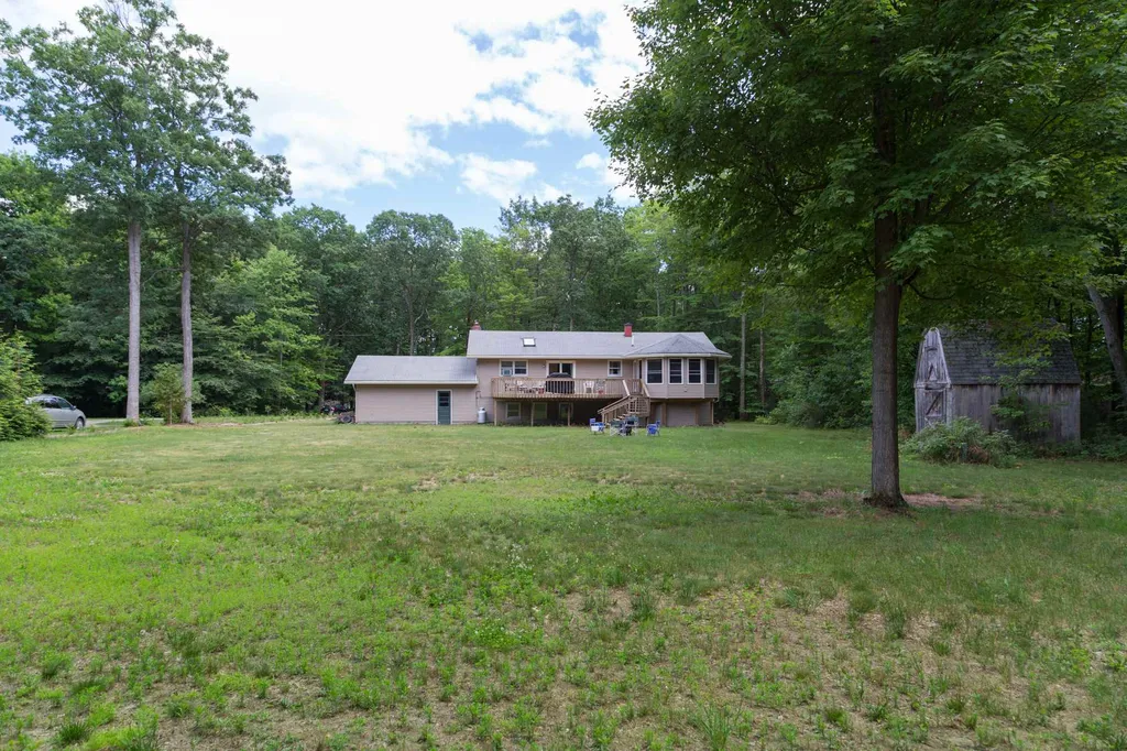 132 Colchester Point Road Colchester VT 05446