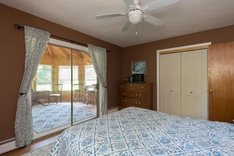 132 Colchester Point Road Colchester VT 05446