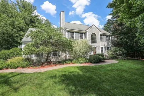 147 Tinker Road Nashua NH 03063