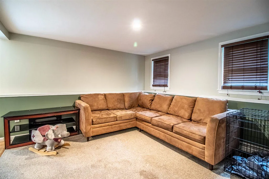 11 Stanorm Drive Newmarket NH 03857