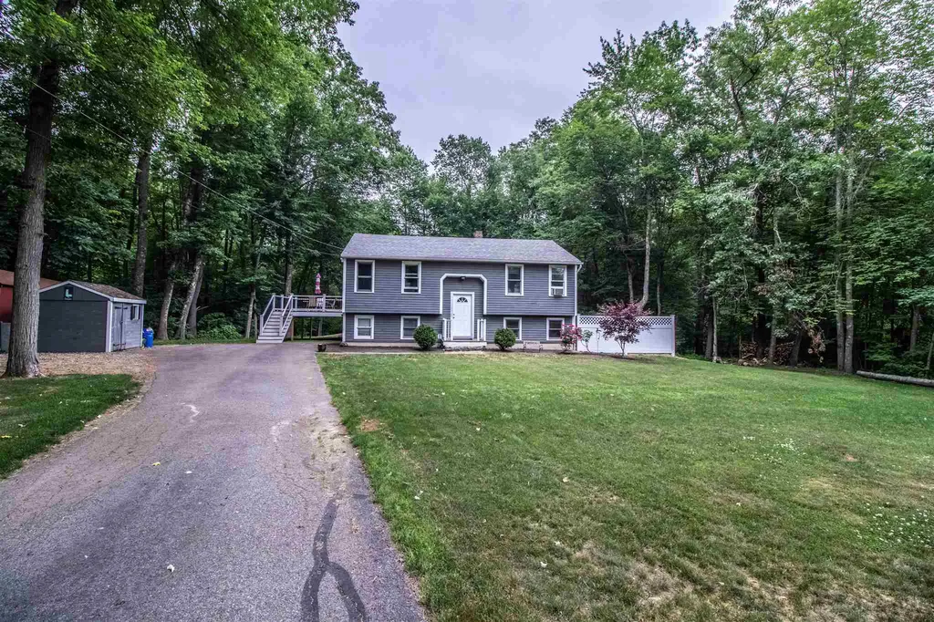 11 Stanorm Drive Newmarket NH 03857