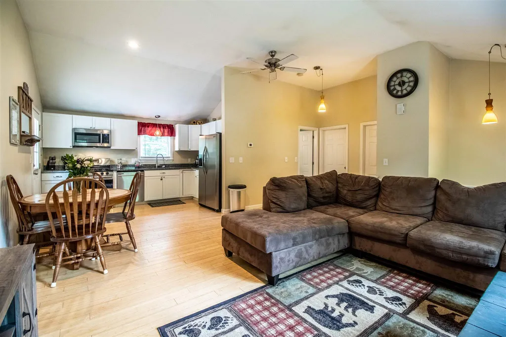 11 Stanorm Drive Newmarket NH 03857