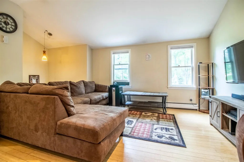 11 Stanorm Drive Newmarket NH 03857