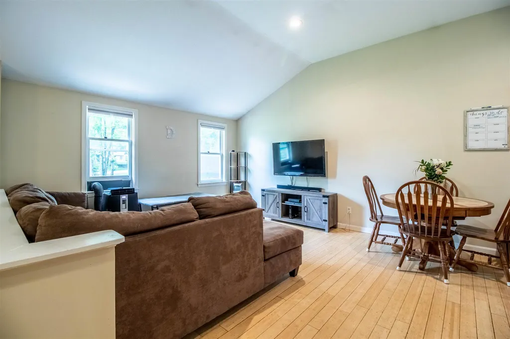 11 Stanorm Drive Newmarket NH 03857