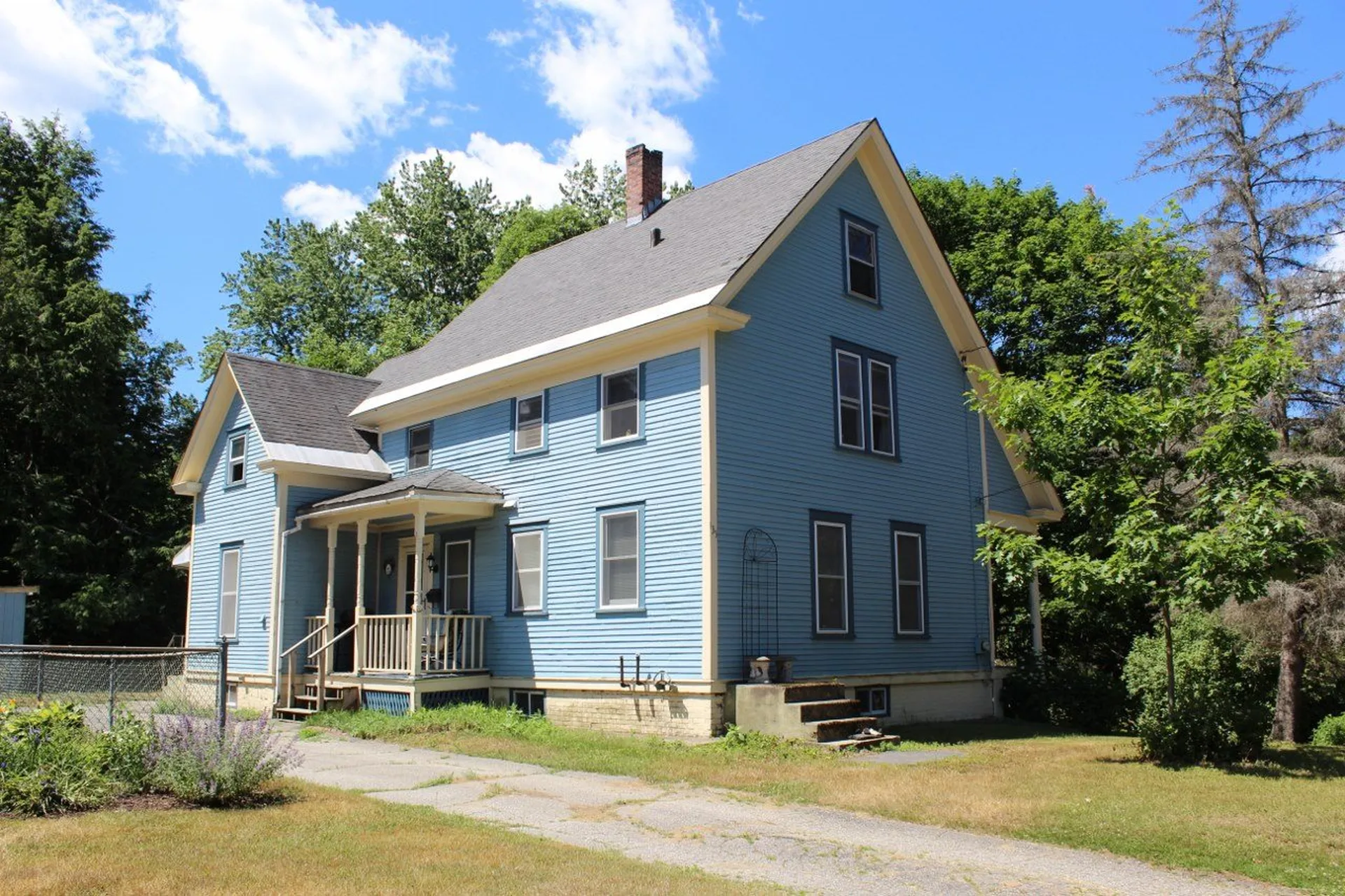 135 Wall Street Springfield VT 05156