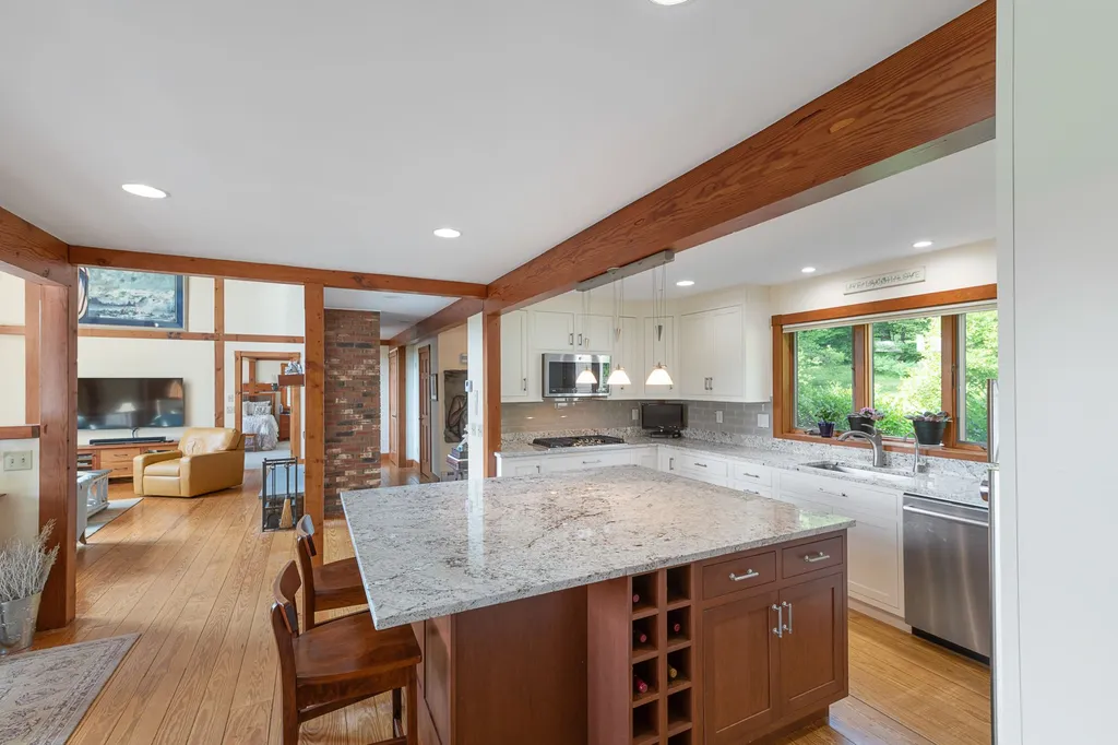 64 Surrey Lane New London NH 03257