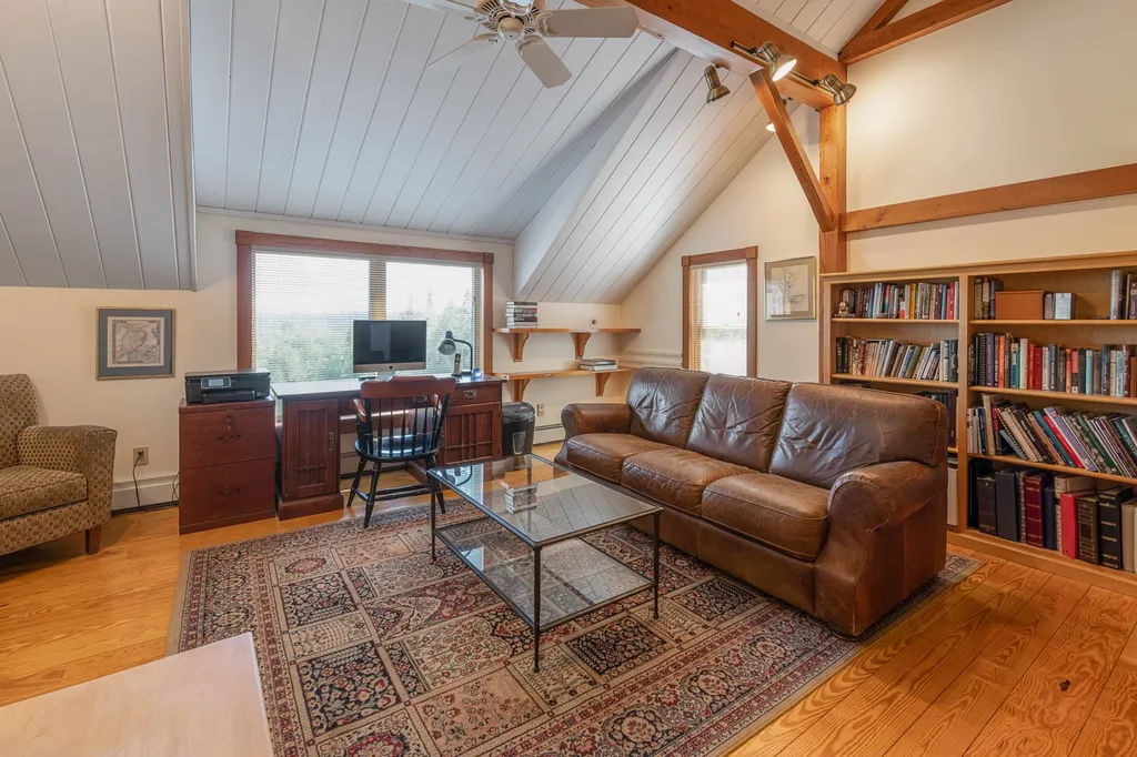 64 Surrey Lane New London NH 03257