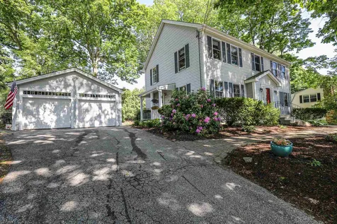 465 Ray Street Manchester NH 03104-2225