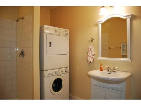 9 Commercial Street Kittery ME 03904