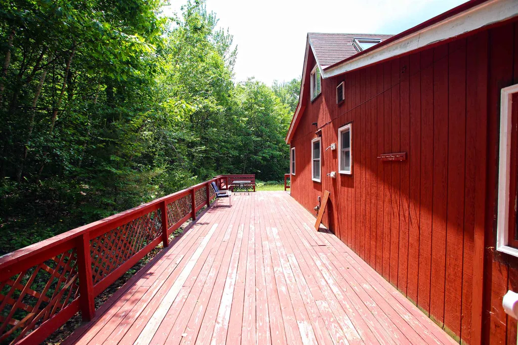 185 Sargent Hill Road Grafton NH 03240