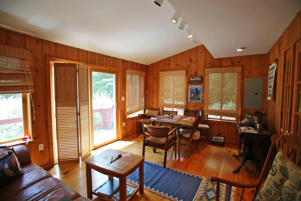 185 Sargent Hill Road Grafton NH 03240