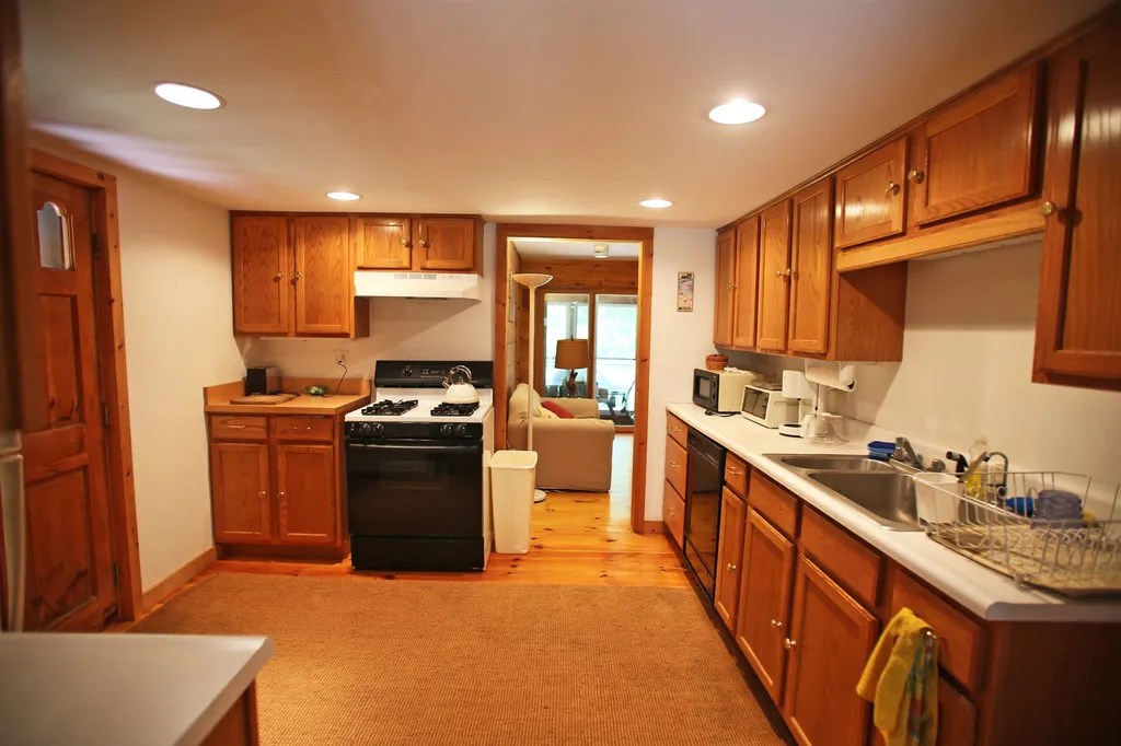 185 Sargent Hill Road Grafton NH 03240