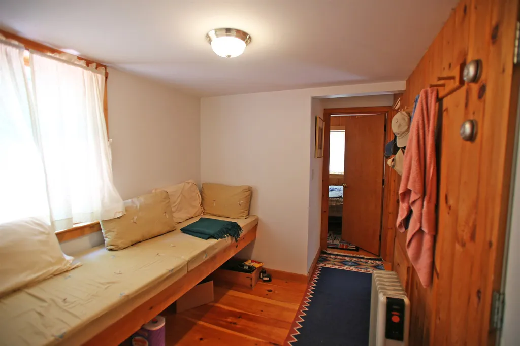 185 Sargent Hill Road Grafton NH 03240