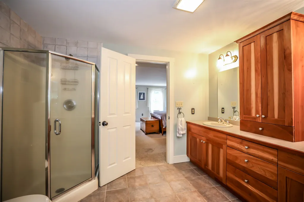 128 Carriage Road New Boston NH 03070