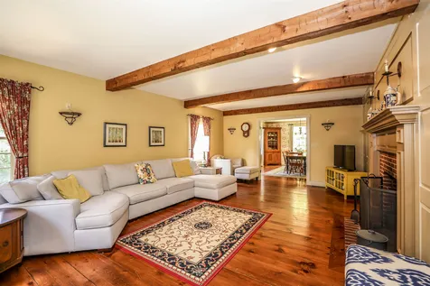 128 Carriage Road New Boston NH 03070