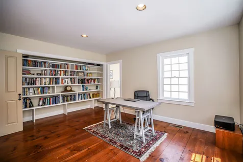 128 Carriage Road New Boston NH 03070