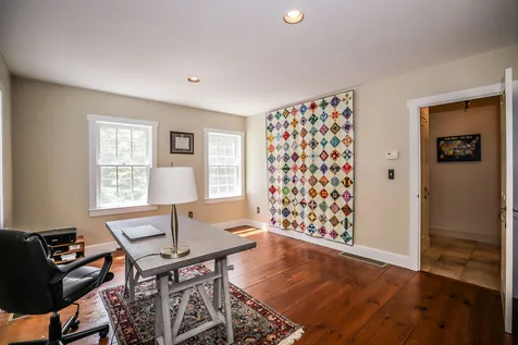 128 Carriage Road New Boston NH 03070