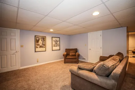 128 Carriage Road New Boston NH 03070