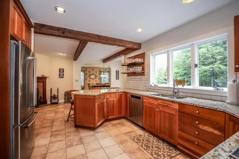 128 Carriage Road New Boston NH 03070