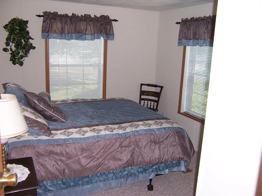 11 Oak Drive North Hampton NH 03862