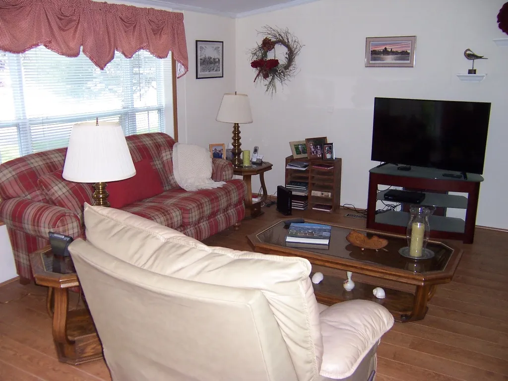 11 Oak Drive North Hampton NH 03862