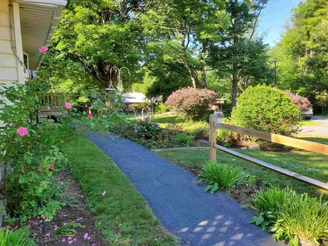 63 Highland Court Chester VT 05143