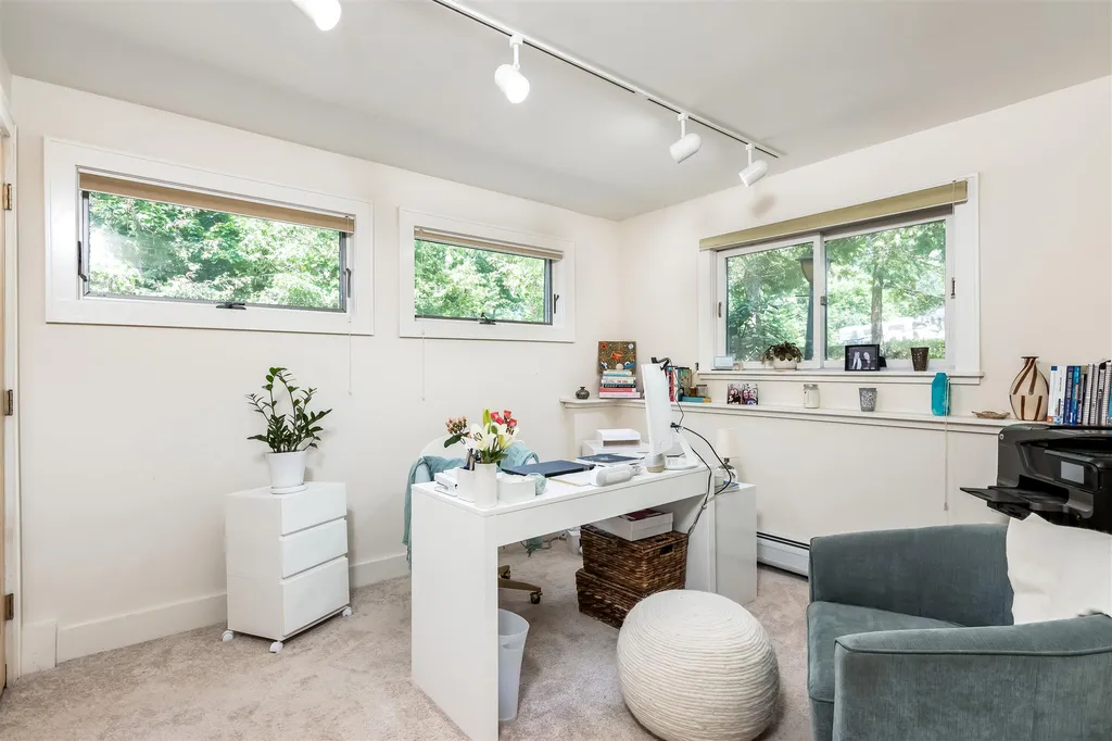 296 South Cove Road Burlington VT 05401