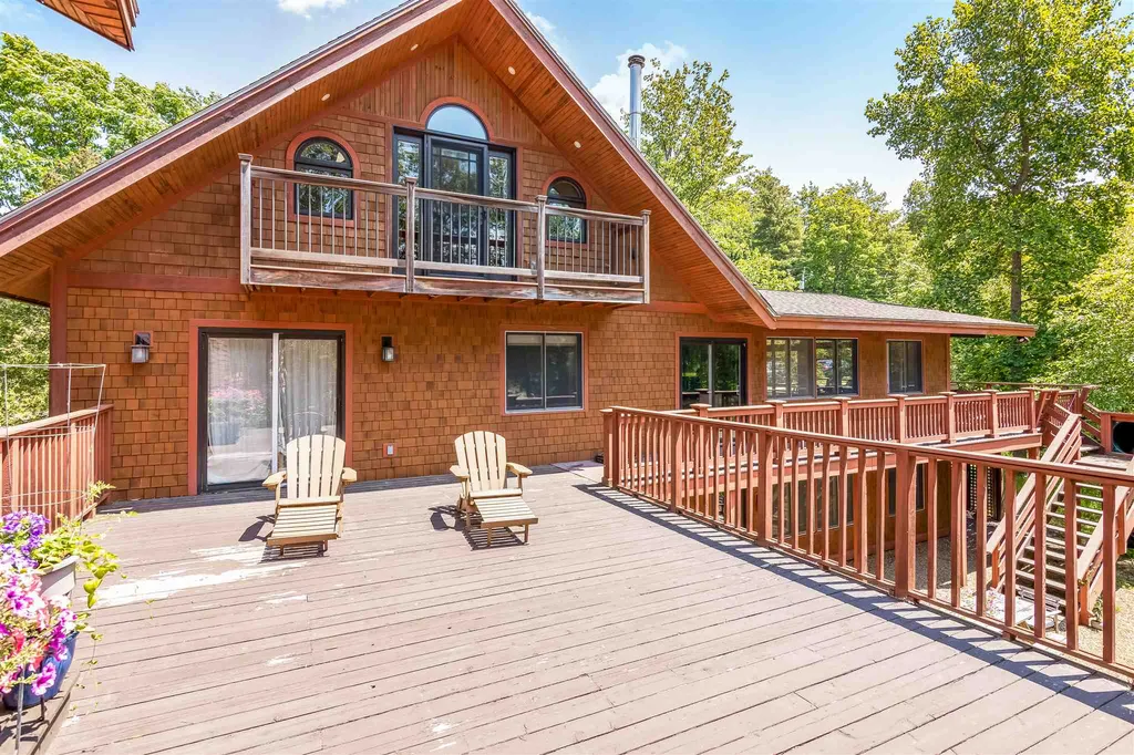 296 South Cove Road Burlington VT 05401