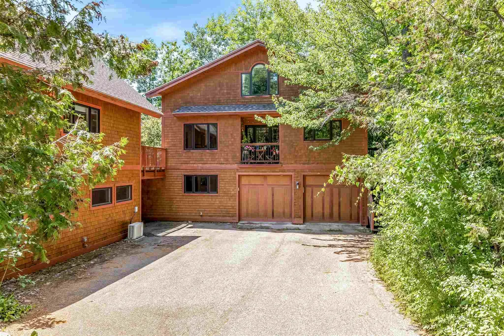 296 South Cove Road Burlington VT 05401