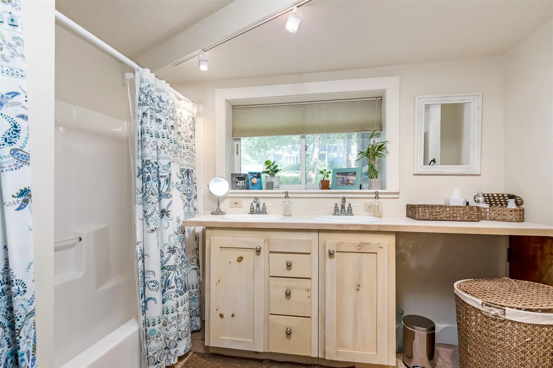 296 South Cove Road Burlington VT 05401