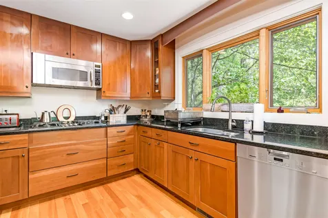 296 South Cove Road Burlington VT 05401