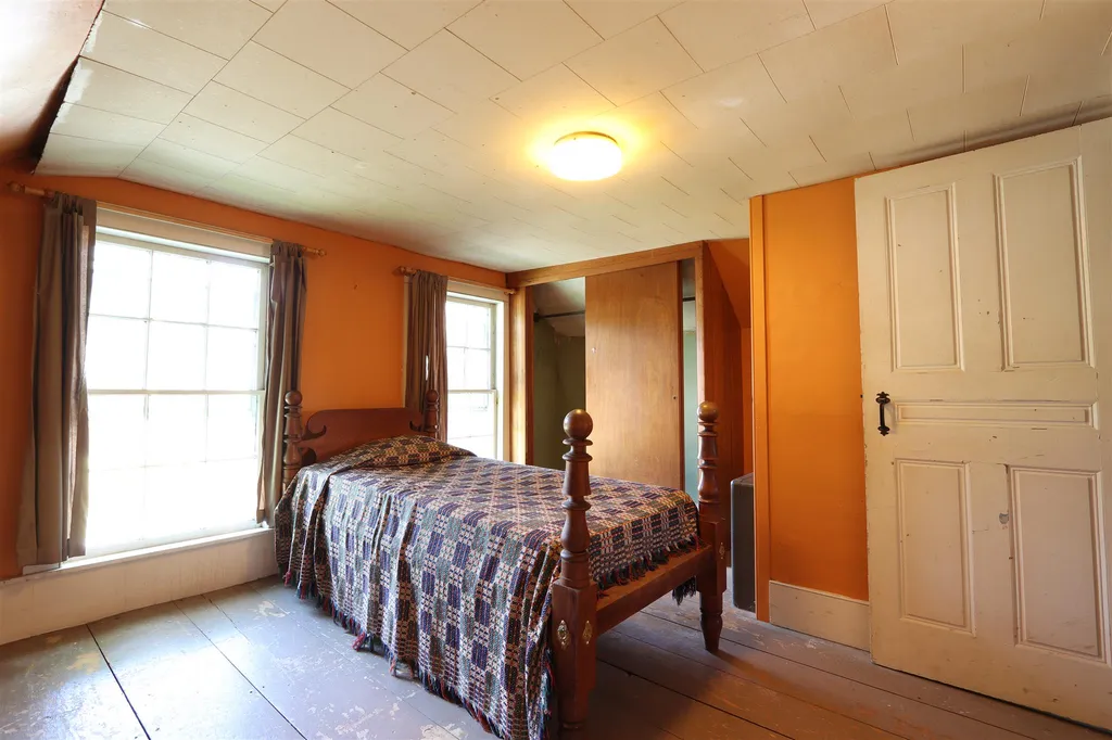 109 Church Street Barnet VT 05821